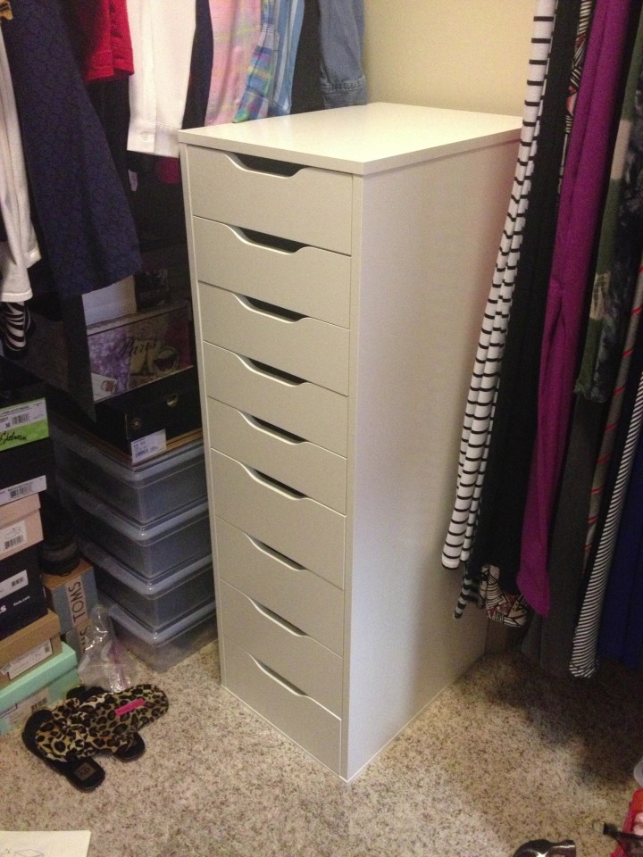 Completed it in 1.5hrs on my own! I'm a handy girl :)