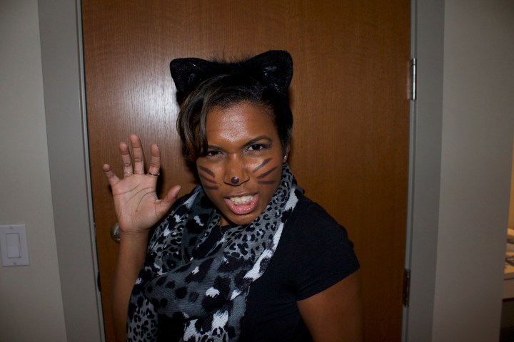 REOWWW!! - roaring meow ;)